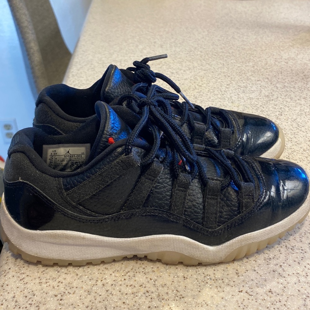 Kids Nike Jordan 11 Retro Low (PS) - 505835 001 - Black Gym Red White Size 2.5Y